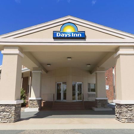 Days Inn By Wyndham Bridgewater Conference Center Экстерьер фото