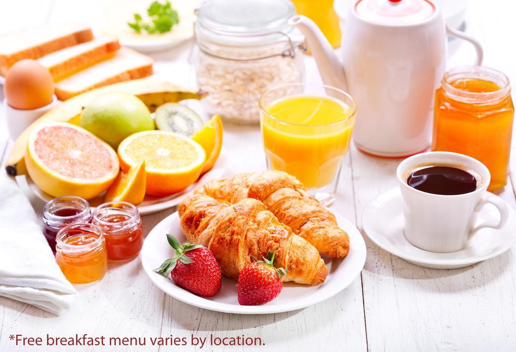 Days Inn By Wyndham Bridgewater Conference Center Экстерьер фото